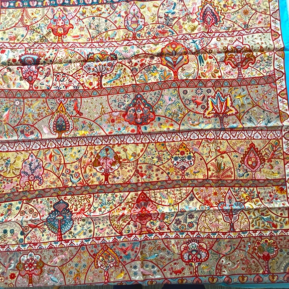 Authentic HERMES 90x90 100% silk scarf. - Picture 1 of 10